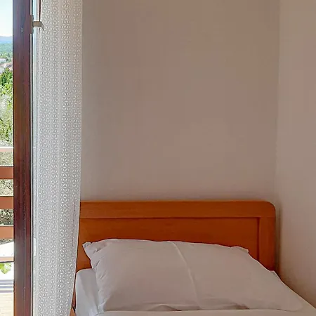 3 Bedroom Cozy In Apartment