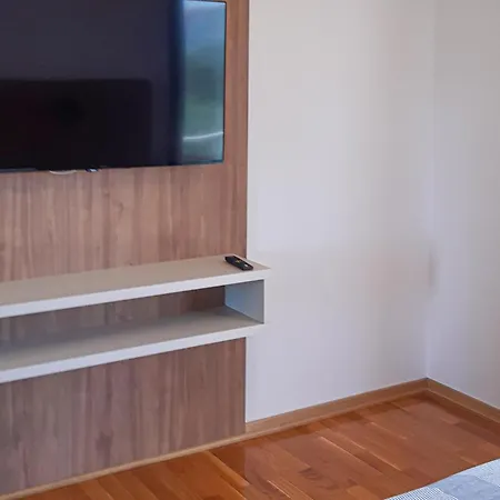Apartment 3 Bedroom Cozy In Malinska
