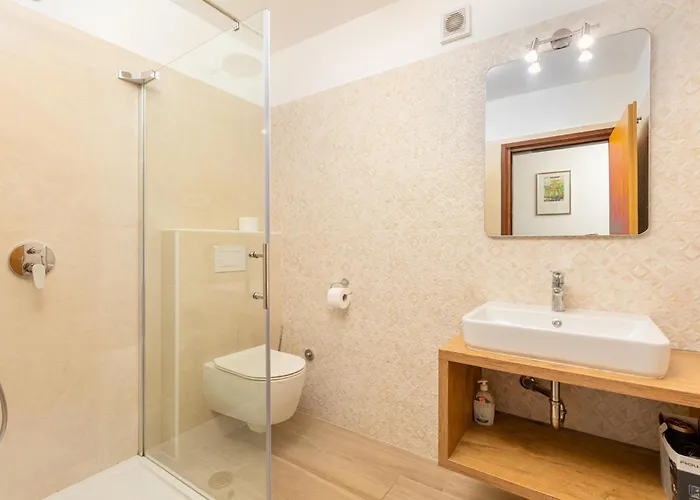 Appartamento 3 Bedroom Cozy In Malinska