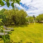 3 Bedroom Front In Malinska