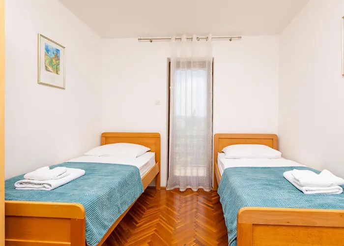 公寓 3 Bedroom Cozy In *